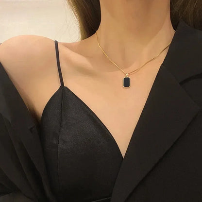 Collar cuadrado de moda para mujer, estilo gargantilla.
